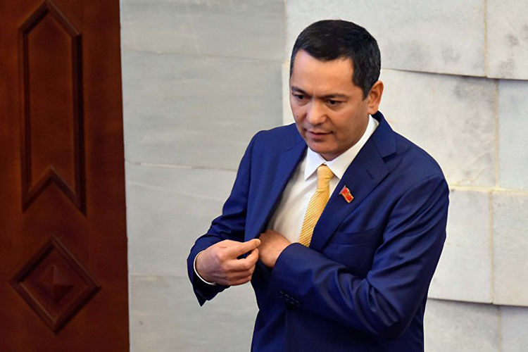 из Интернета