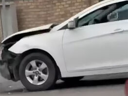 Авария на&nbsp;пересечении улиц Ахунбаева и&nbsp;Юнусалиева. Столкнулись три машины 