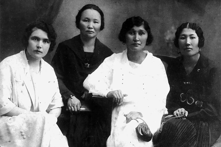 из архива Айдарбековых