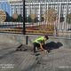 Фото с личной страницы Гули Алмамбетовой. В Бишкеке сотрудники МП "Тазалык" восстанавливают разбитую брусчатку 