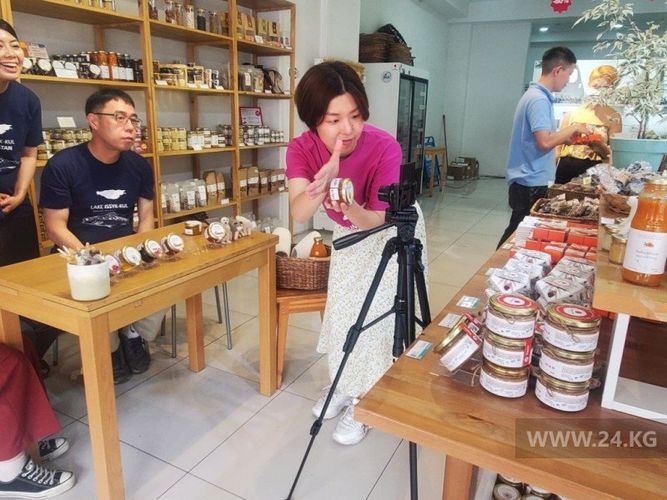 из архива Огаты Мисузу