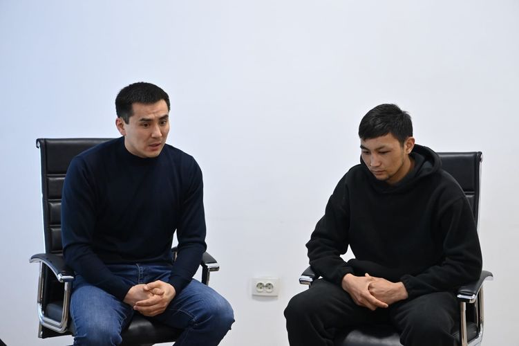 из социальных сетей