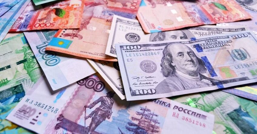 Рубль и&nbsp;евро подешевели, доллар начал дорожать. Курс валют на&nbsp;31&nbsp;декабря 