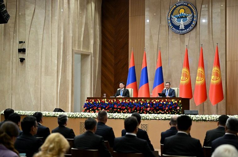 администрации президента КР