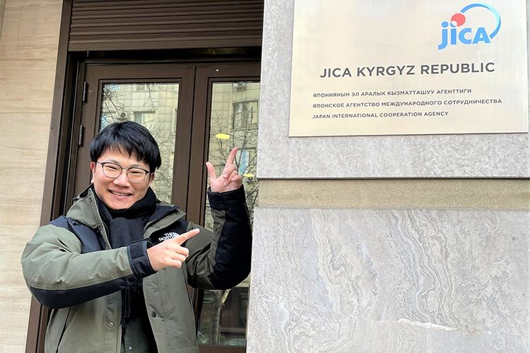 из архива Хироши Анраку