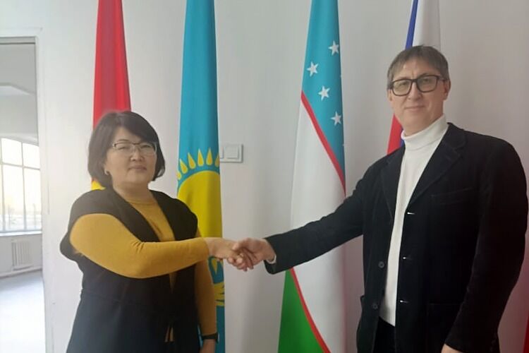 организаторов