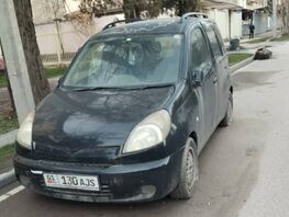 Брошенный автомобиль более трех месяцев стоит у&nbsp;дома на&nbsp;Джунусалиева, 84 